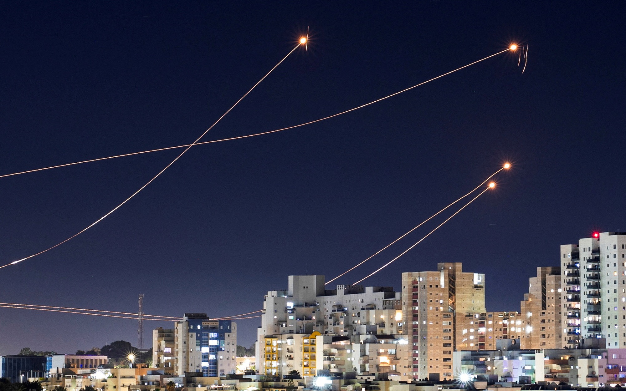 Nhóm vũ trang ở Iraq tuyên bố tấn công tên lửa vào Tel Aviv
