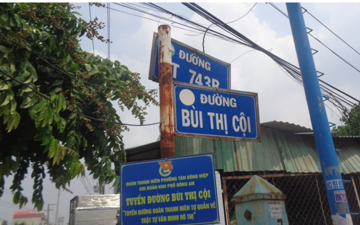 Con đường có... 2 tên