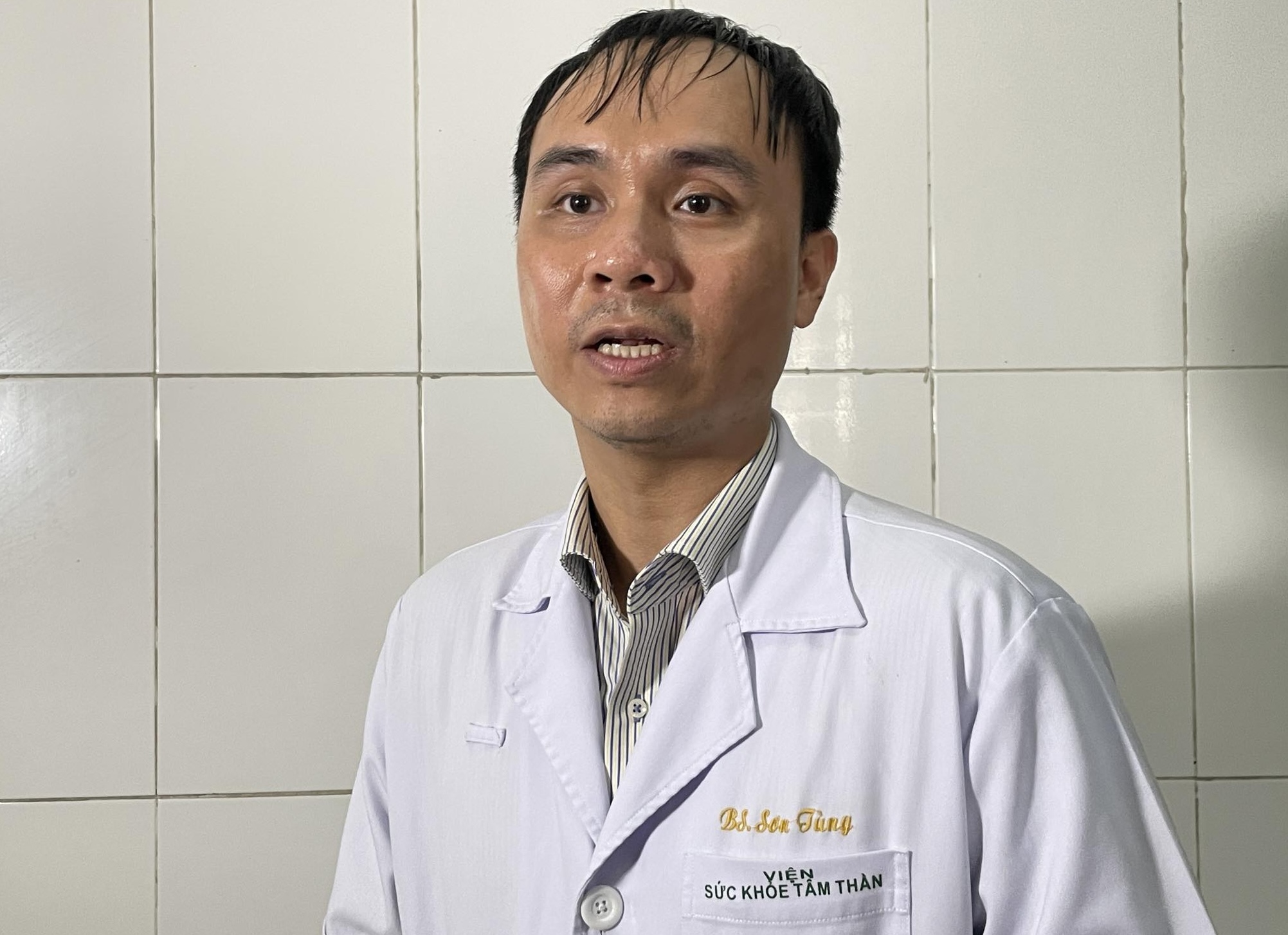 Ăn vô độ, nữ sinh phải nhập viện tâm thần- Ảnh 2.