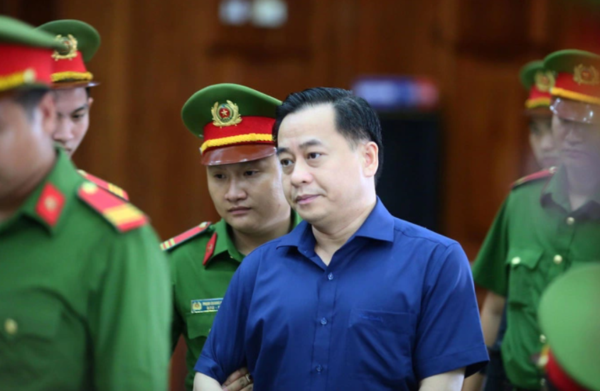 Đ&agrave; Nẵng hủy bỏ việc tạm dừng giao dịch t&agrave;i sản li&ecirc;n quan Phan Văn Anh Vũ- Ảnh 1.