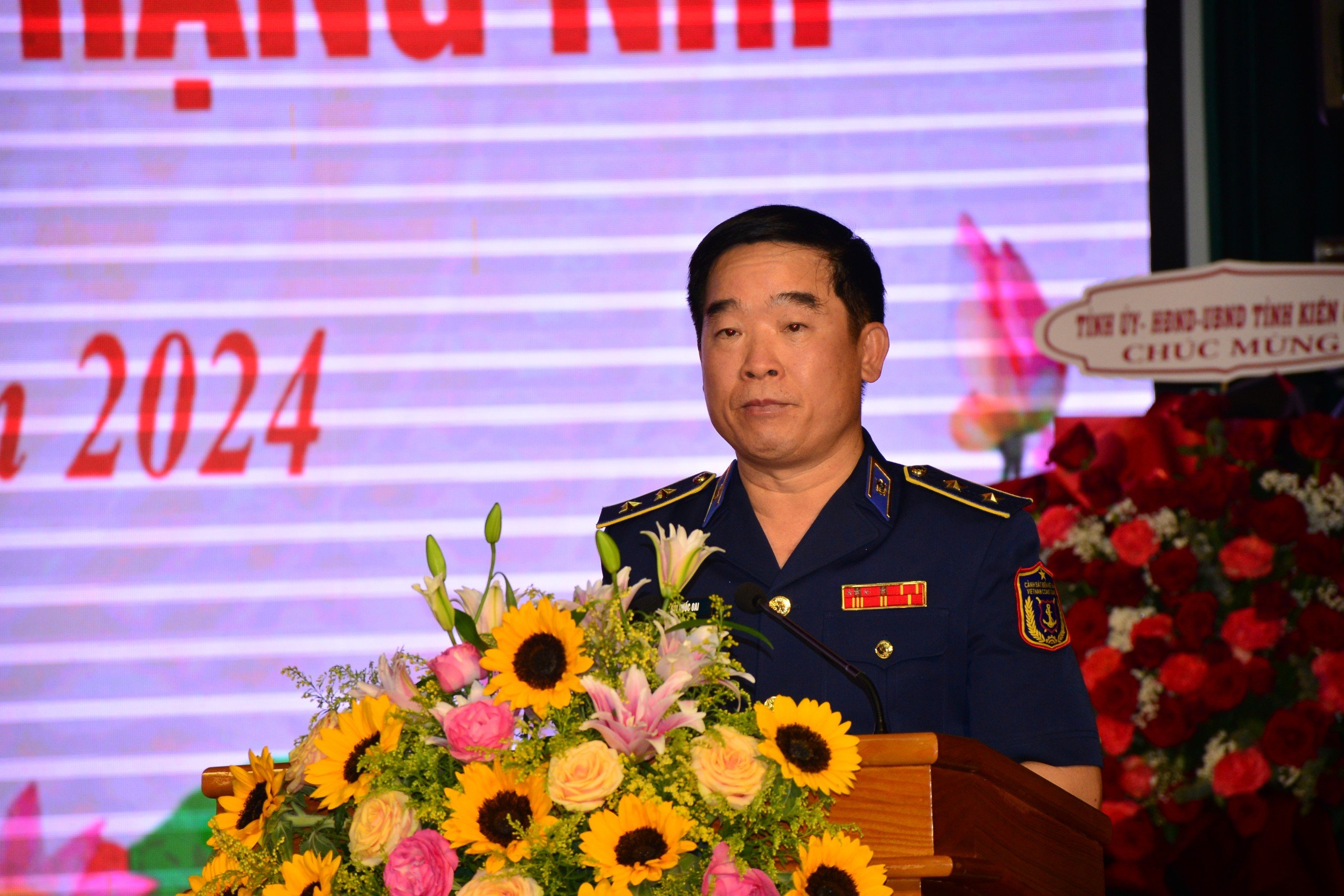 Bộ Tư lệnh V&ugrave;ng Cảnh s&aacute;t biển 4 nhận Hu&acirc;n chương Chiến c&ocirc;ng- Ảnh 4.