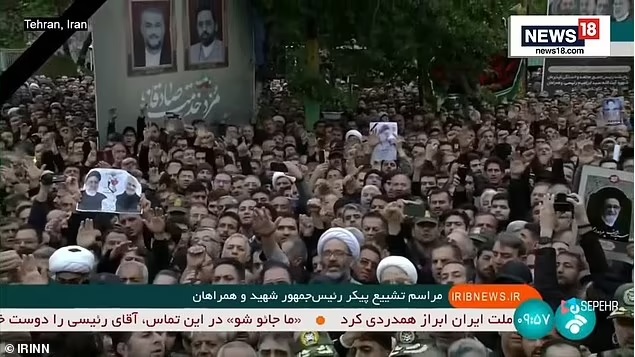 Ngày đ&acirc;̀u qu&ocirc;́c tang tưởng nhớ c&ocirc;́ T&ocirc;̉ng th&ocirc;́ng Iran Ebrahim Raisi. Ảnh: IRINN