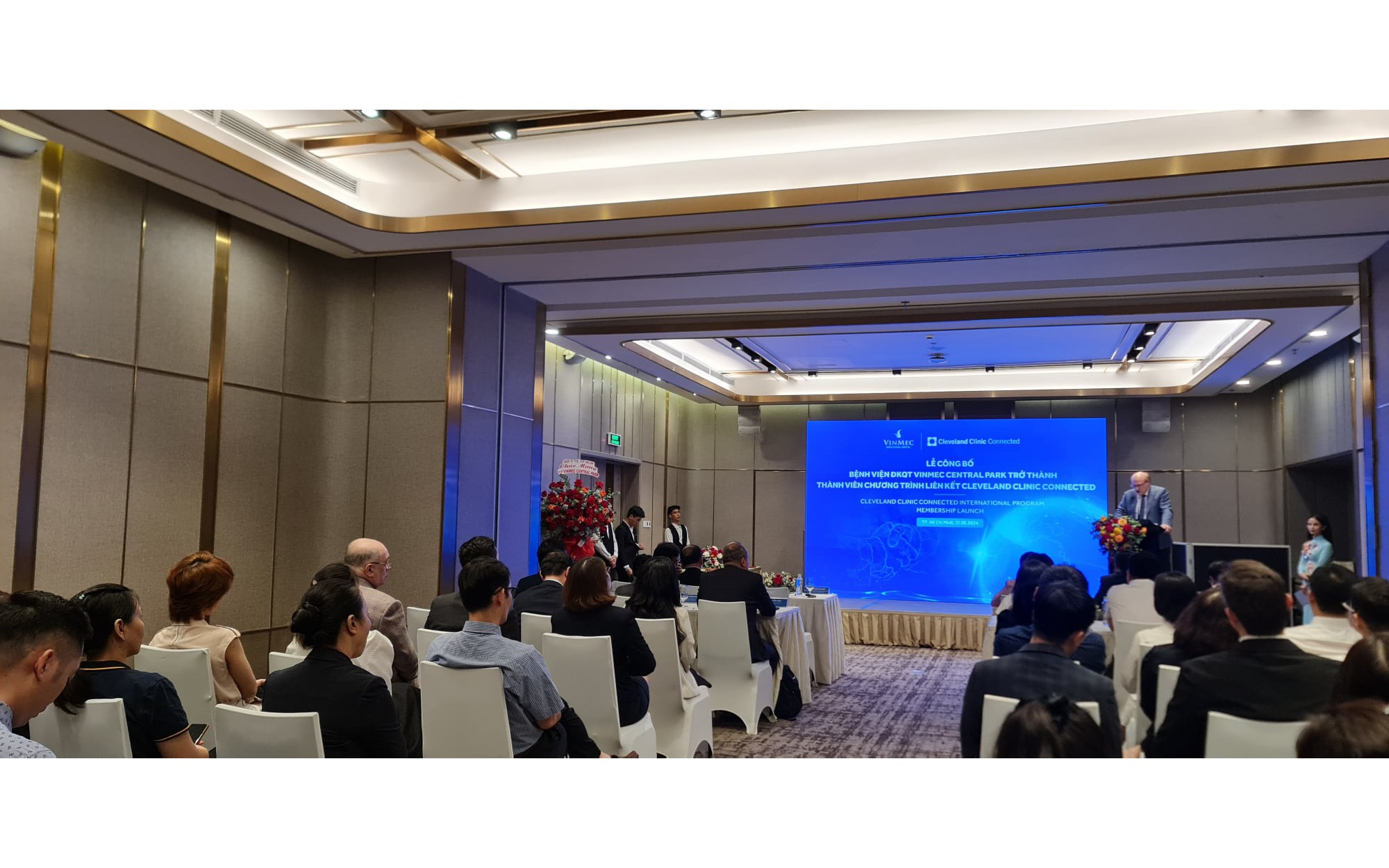 Phấn đấu đưa tỉ lệ y tế tư nhân đạt 30% thay vì 8%