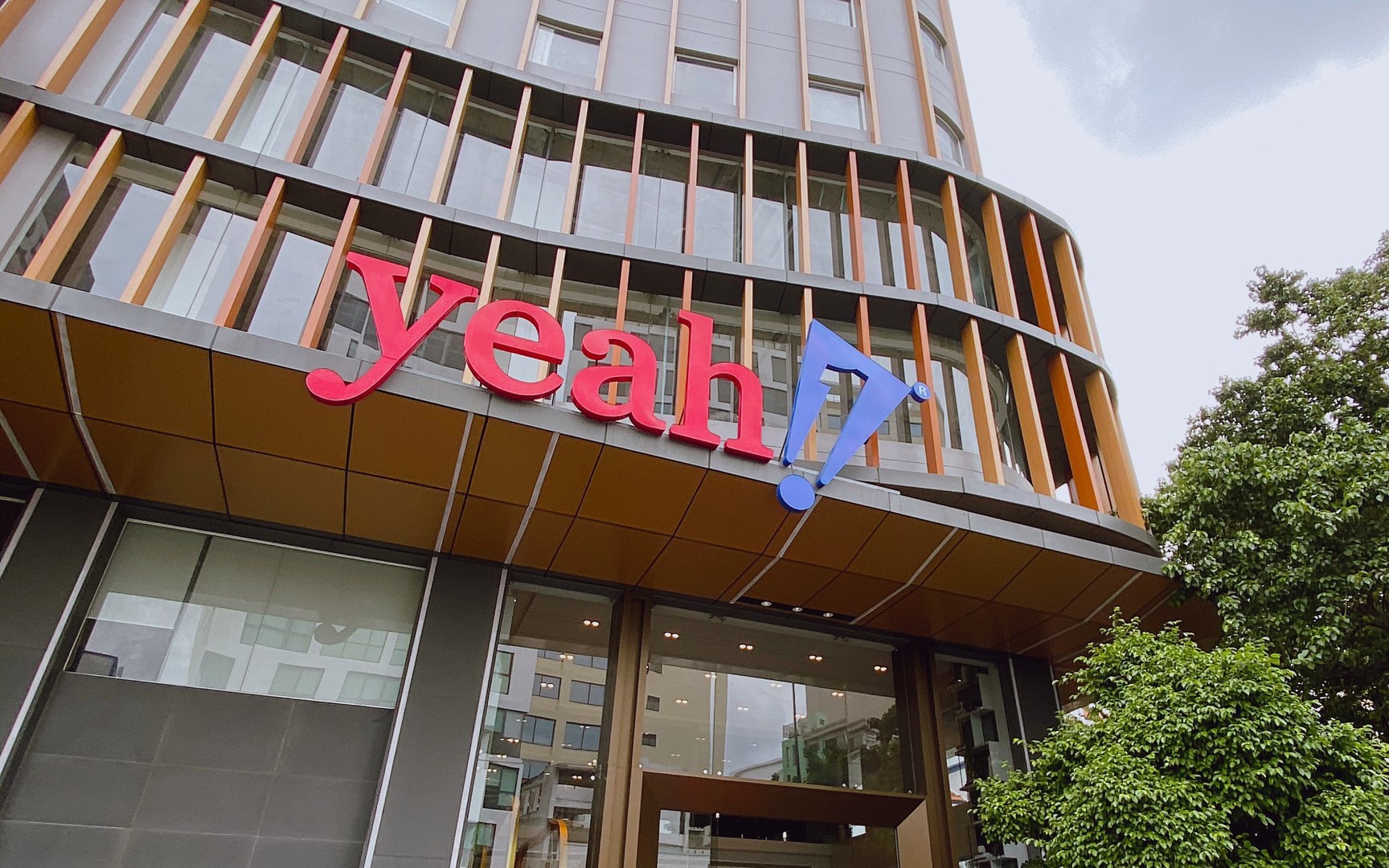 Một loạt doanh nghiệp niêm yết bị truy thu và phạt chậm nộp thuế