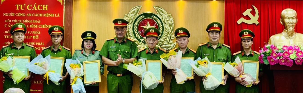 C&ocirc;ng an TP HCM triệt ph&aacute; nhiều đường d&acirc;y ma t&uacute;y khủng- Ảnh 1.