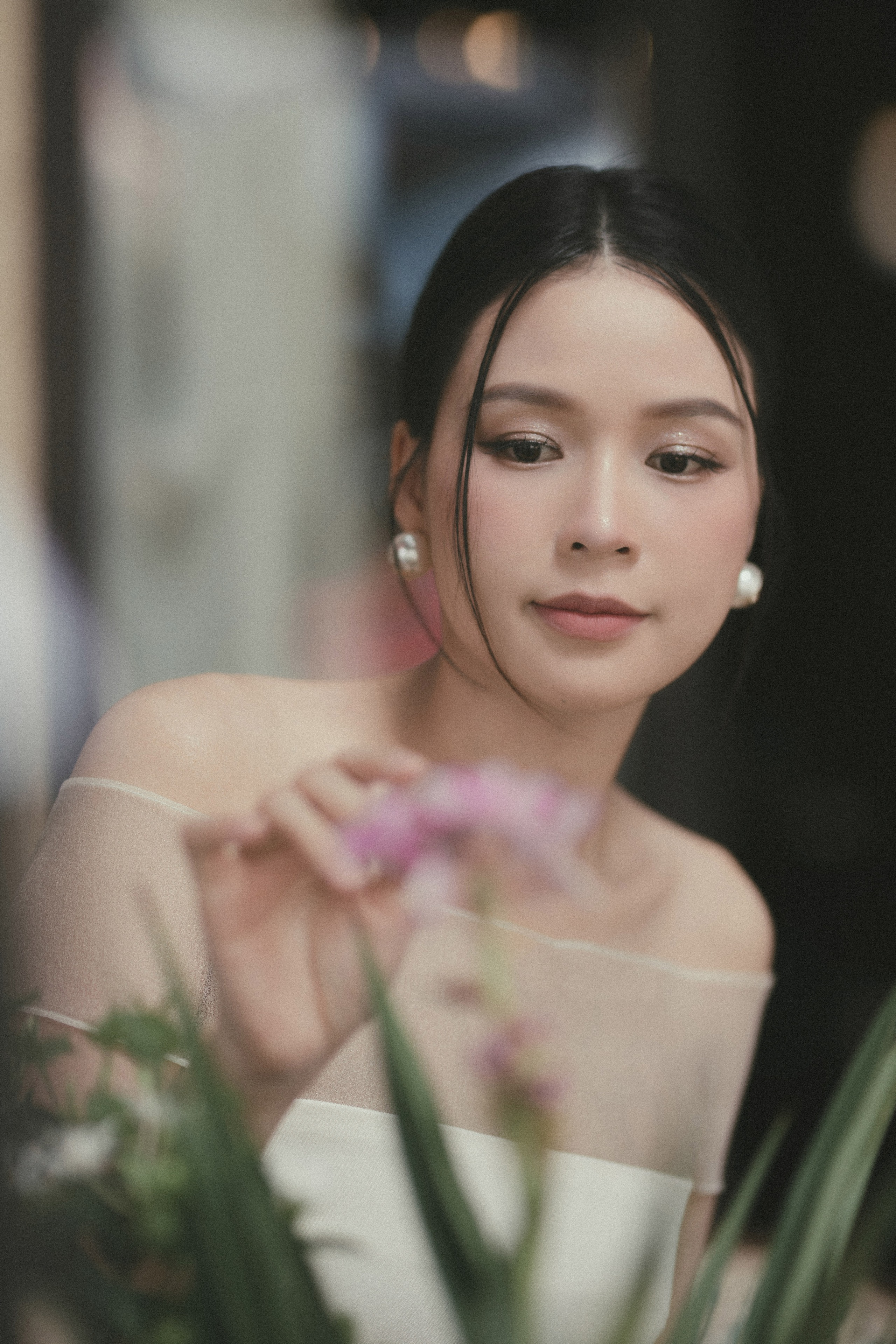 Tr&agrave; Ngọc Hằng v&agrave; Sam khoe d&aacute;ng n&oacute;ng bỏng- Ảnh 11.
