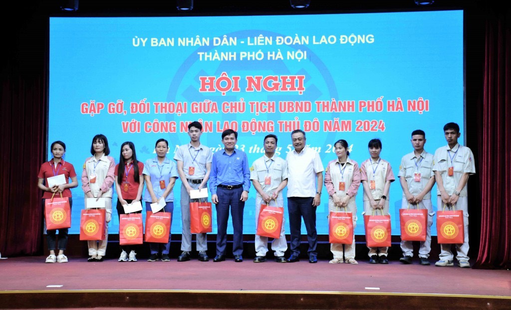 Hà Nội: Công nhân mong an cư lạc nghiệp- Ảnh 1.