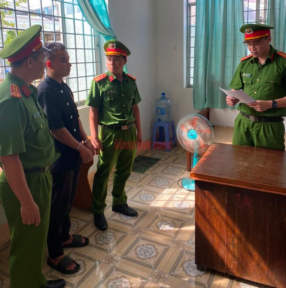 Bắt giam thợ hàn trong vụ cháy 11 tàu cá ở TP Phan Thiết- Ảnh 1.