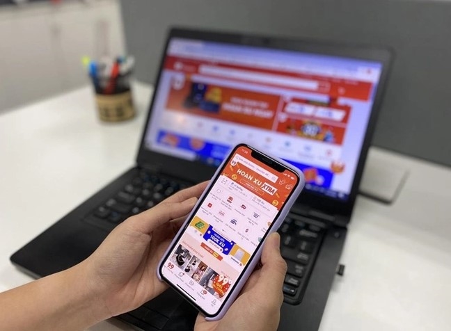 Mua bia trên mạng, một người phụ nữ bị lừa gần 400 triệu đồng- Ảnh 1.