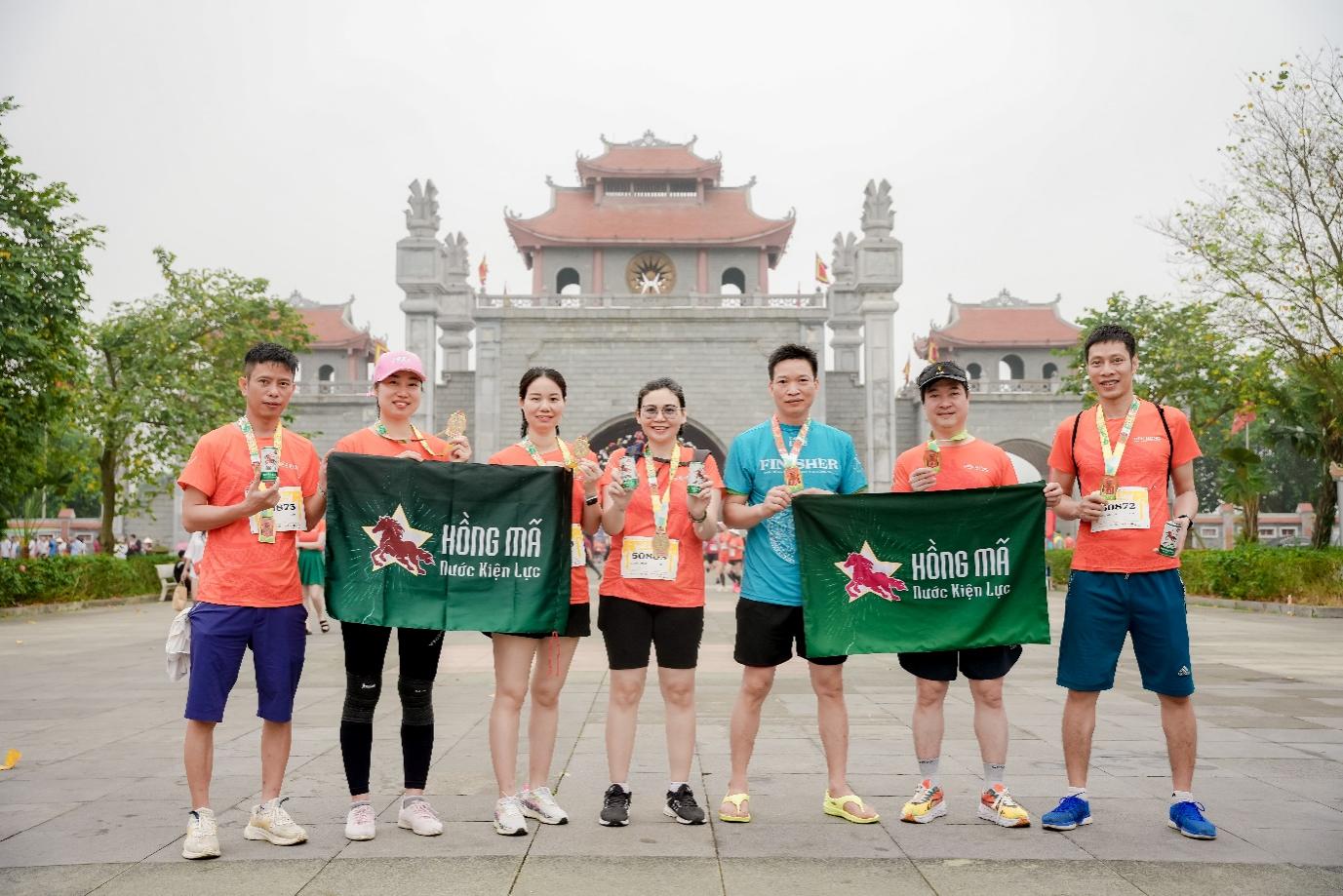 Nước kiện lực Hồng Mã tiếp sức phong trào “chạy bộ tích cực”- Ảnh 3.
