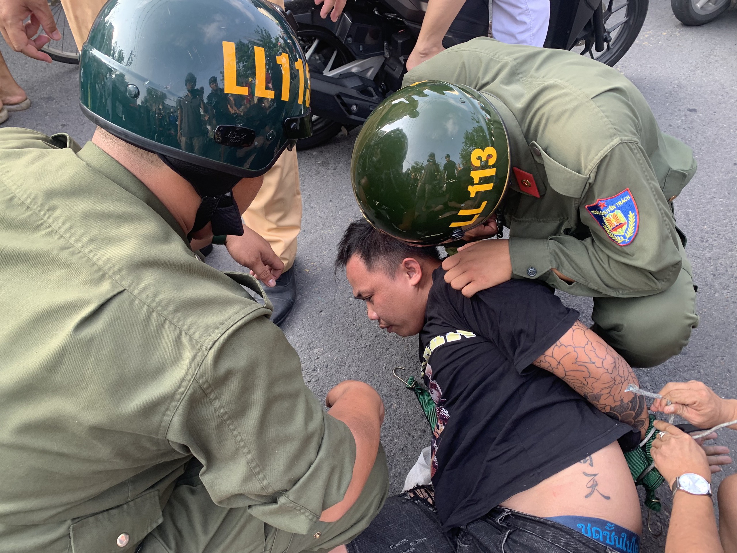 CLIP: CSGT truy đuổi t&agrave;i xế &ocirc; t&ocirc; 