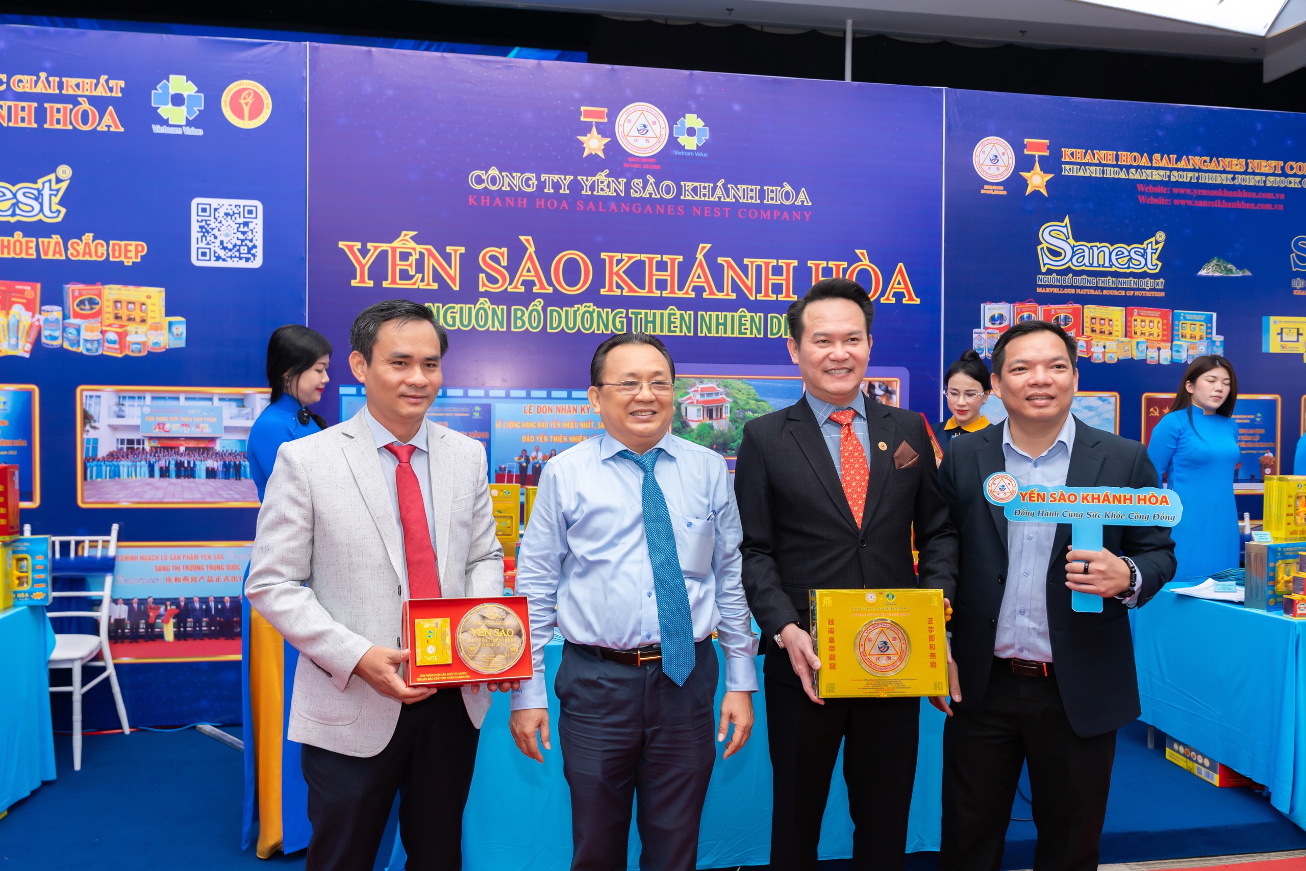 Hàng trăm mặt hàng được kết nối giao thương Nam Trung bộ - Tây Nguyên- Ảnh 1.