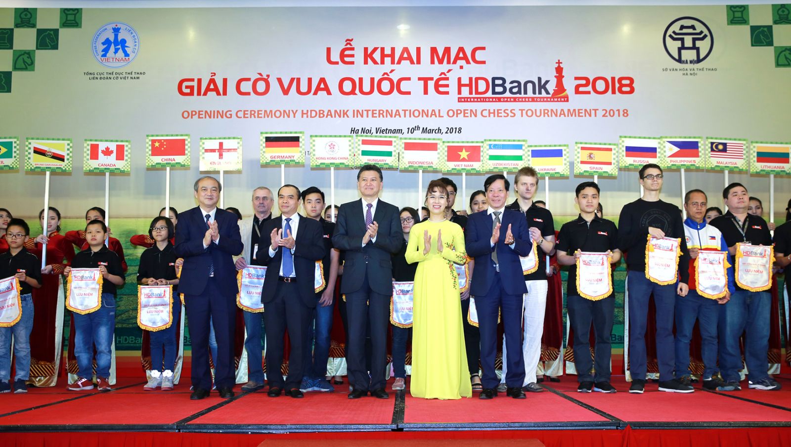 Công bố Báo cáo Phát triển bền vững, HDBank tiên phong thực thi ESG cho một tương lai tươi sáng- Ảnh 3.