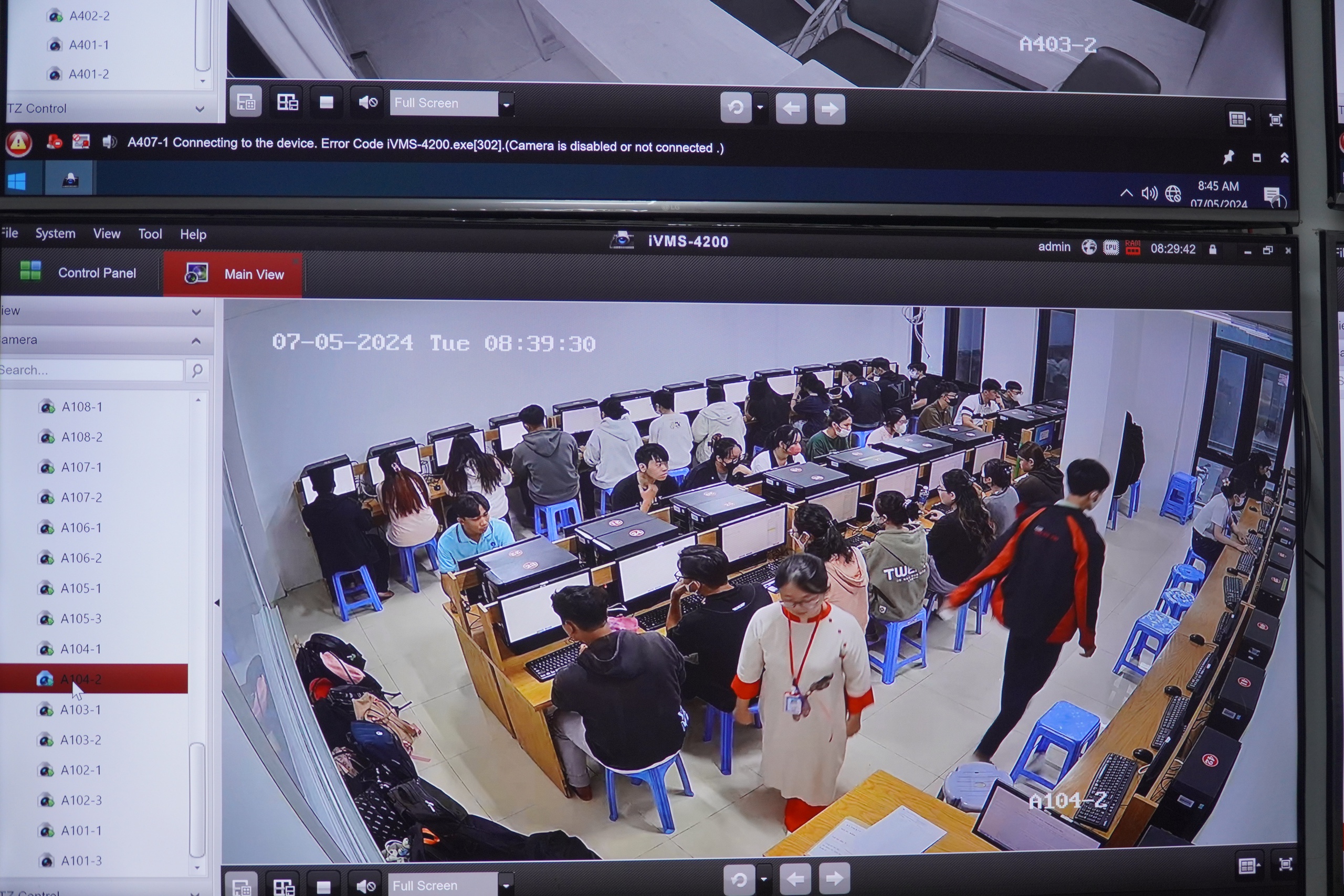 Một trường ĐH ở TP HCM cảnh b&aacute;o sinh vi&ecirc;n học hộ, thi hộ- Ảnh 3.