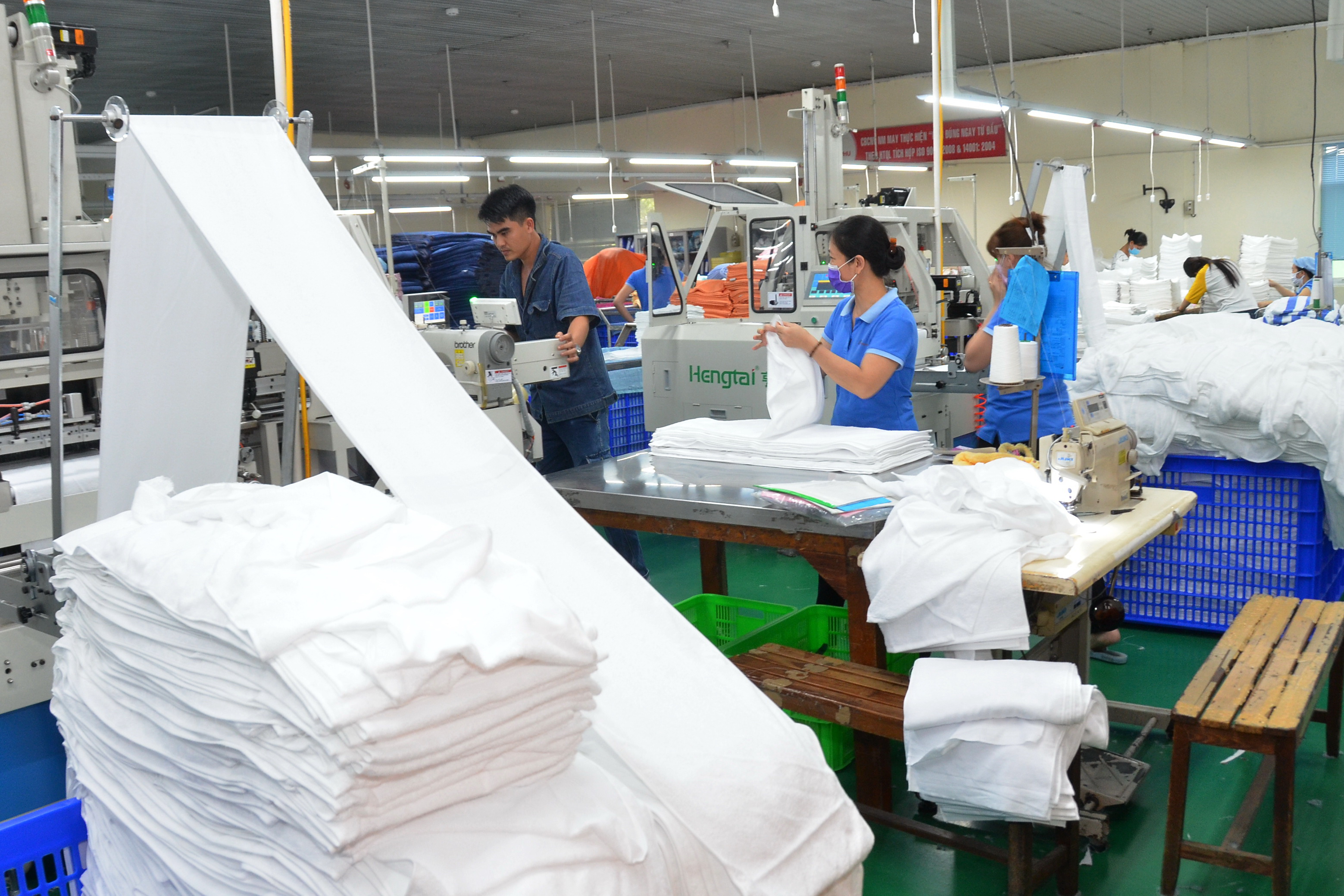 T&igrave;m giải ph&aacute;p căn cơ tiếp sức doanh nghiệp- Ảnh 2.