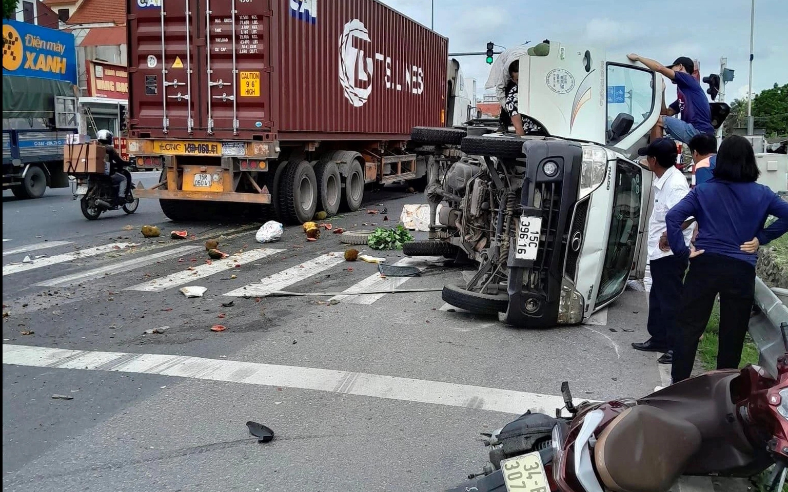 Tai nạn liên hoàn trên quốc lộ 5, 3 người bị thương