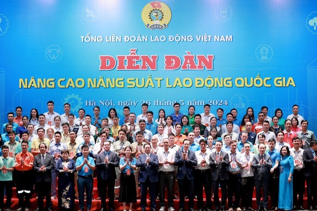Thủ tướng: Nâng cao năng suất lao động là nhiệm vụ cấp bách- Ảnh 2.