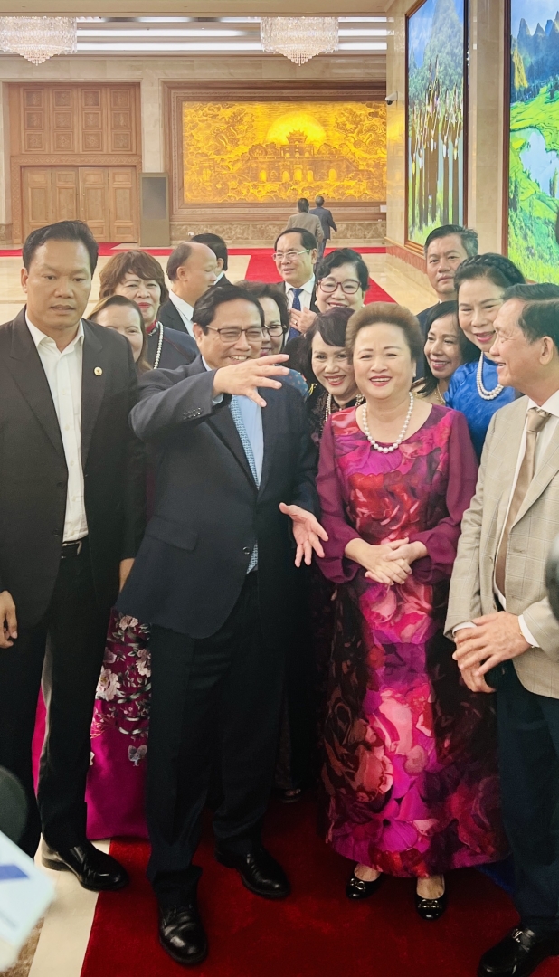 Madam Nguyễn Thị Nga c&ugrave;ng giới doanh nh&acirc;n gặp gỡ Thủ tướng nh&acirc;n Ng&agrave;y Doanh nh&acirc;n Việt Nam- Ảnh 3.