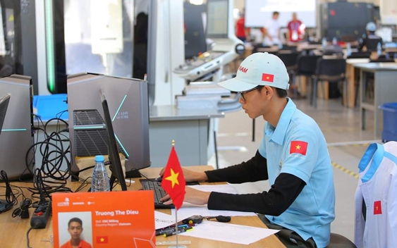 NÂNG BƯỚC NGƯỜI LAO ĐỘNG: Người thợ giỏi thời số hóa
