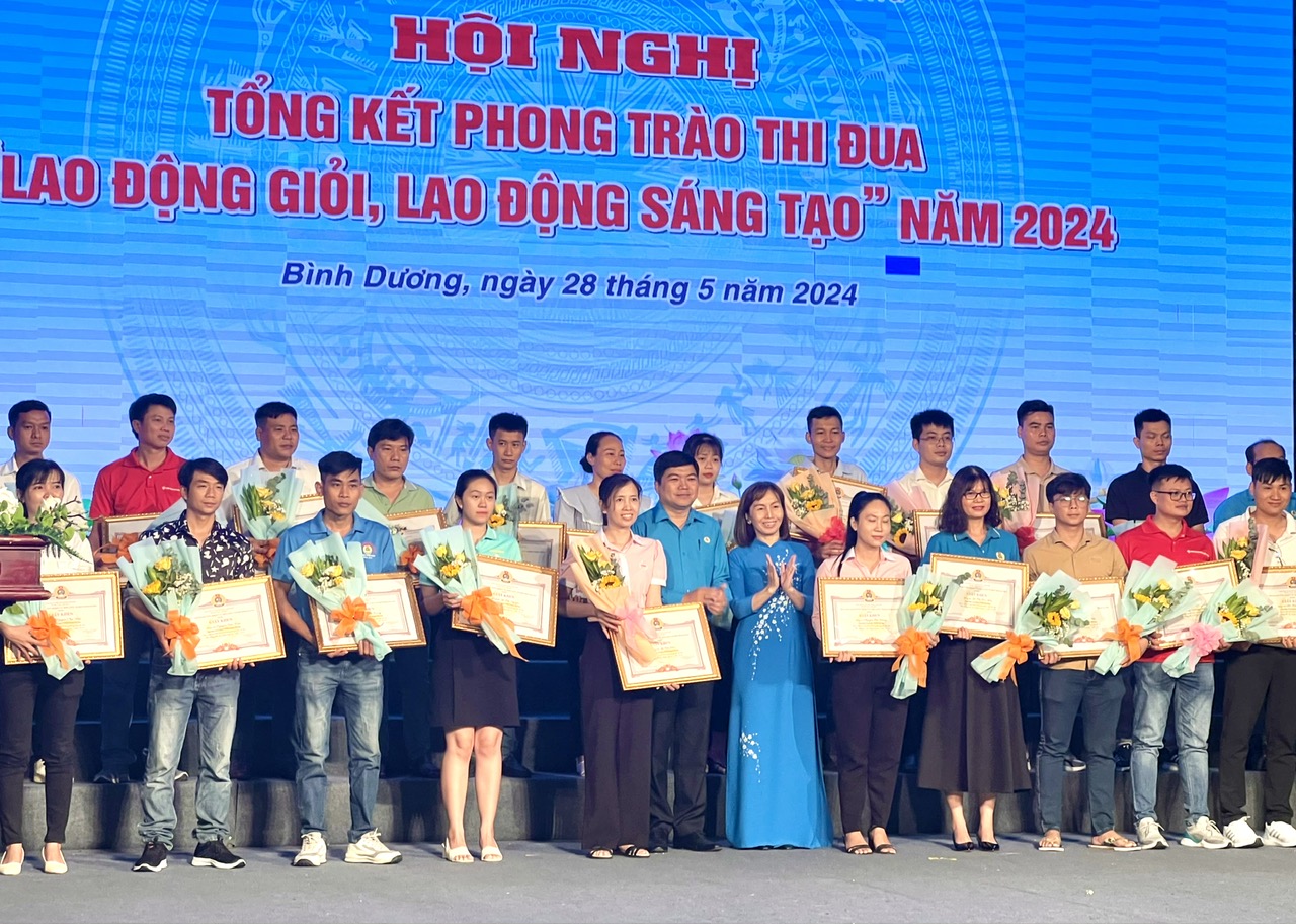 Gần 1.500 s&aacute;ng kiến của c&ocirc;ng nh&acirc;n c&aacute;c KCN ở B&igrave;nh Dương l&agrave;m lợi h&agrave;ng trăm tỉ đồng- Ảnh 1.