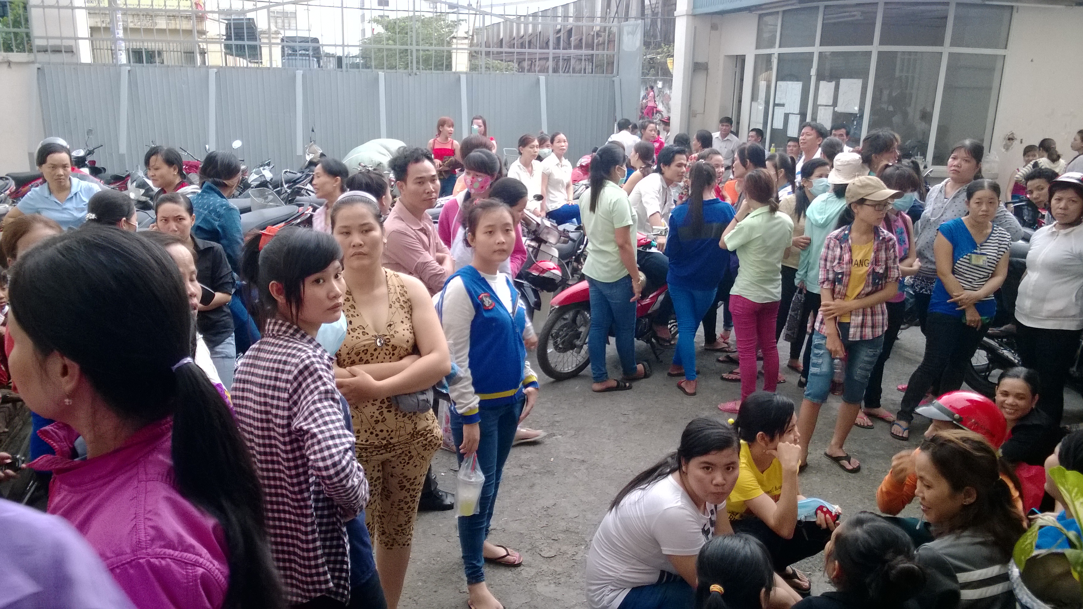 Đừng đẩy thiệt th&ograve;i cho người lao động- Ảnh 1.