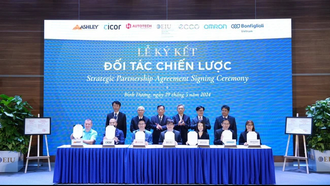 Trường Đại học quốc tế miền Đ&ocirc;ng th&ecirc;m cột mốc mới- Ảnh 4.