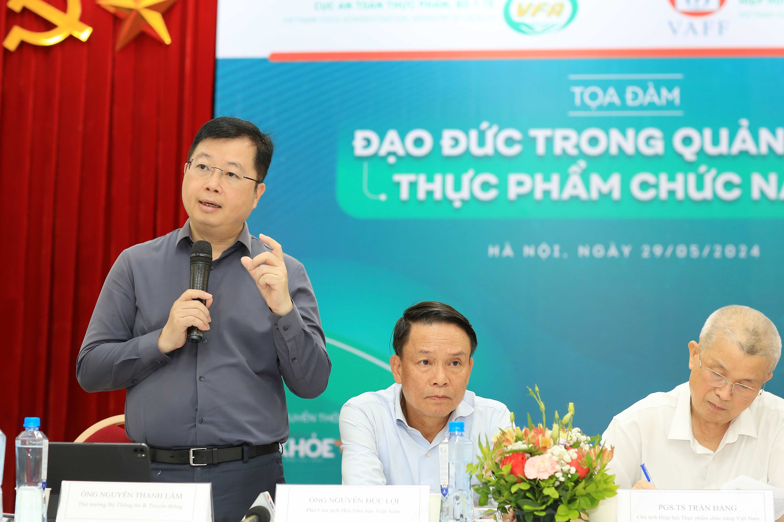 Người nổi tiếng phải chịu tr&aacute;ch nhiệm khi quảng c&aacute;o thực phẩm chức năng- Ảnh 2.