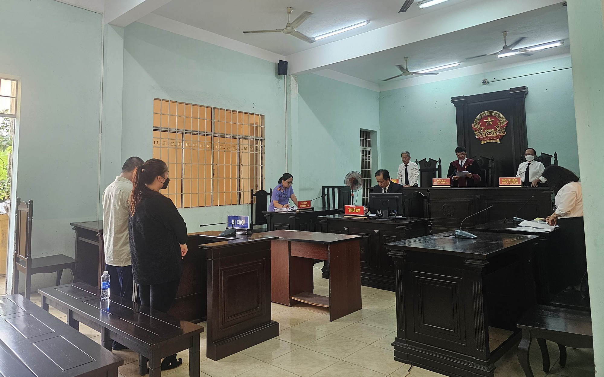 Ngã ngũ vụ án nghi ép bé 3 tuổi hút ma túy ở TP HCM