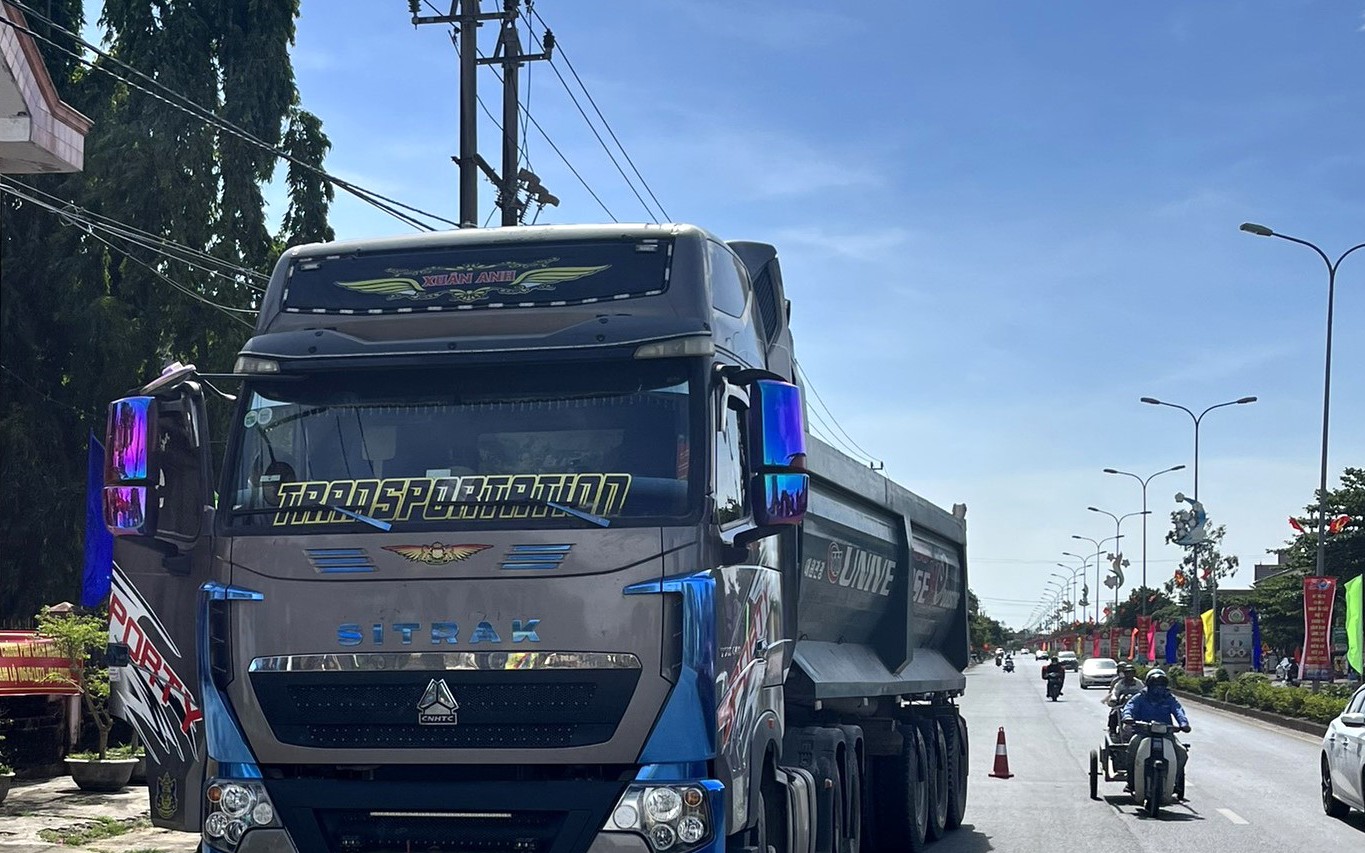 Đối tượng đâm trọng thương Phó Chánh án TAND huyện  từng bị tuyên phạt 3 năm tù