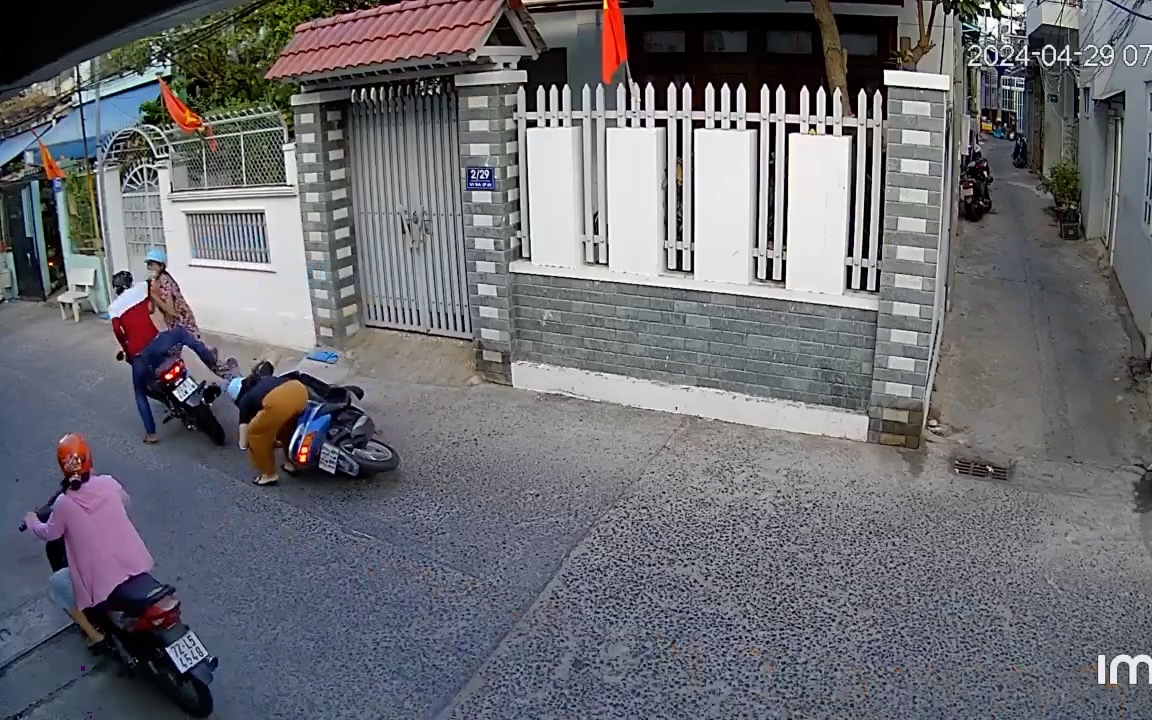 Clip 44 giây ghi lại vụ cướp táo tợn ở Bà Rịa- Vũng Tàu