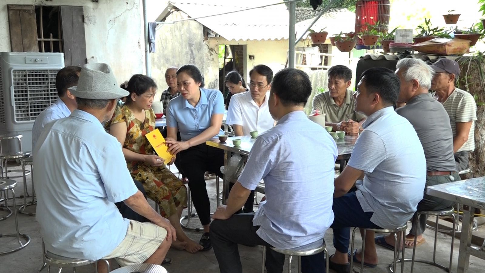 Sập giàn giáo xây nhà, 3 người thương vong- Ảnh 1.