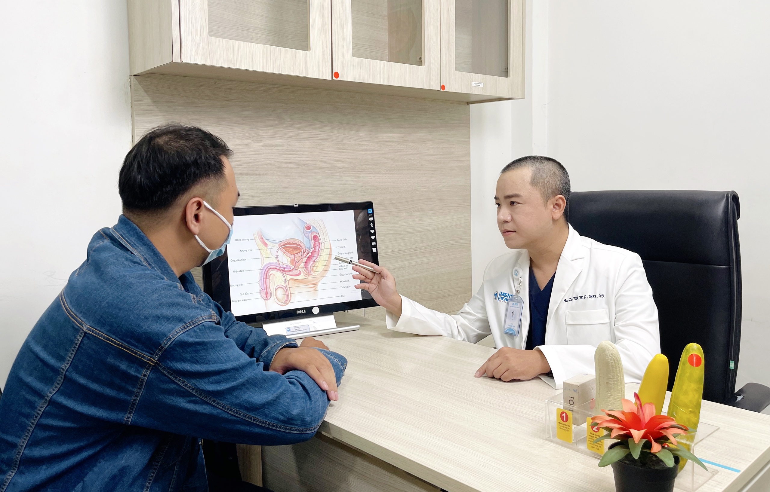 Bị vợ tr&aacute;ch m&oacute;c, kiểm so&aacute;t, 2 người đ&agrave;n &ocirc;ng rối loạn chức năng t&igrave;nh dục- Ảnh 1.