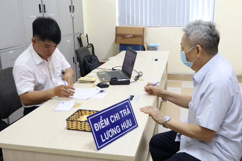 3 h&igrave;nh thức nhận lương hưu v&agrave; trợ cấp BHXH- Ảnh 2.