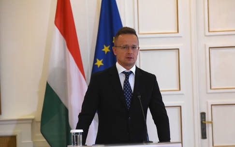 Hungary cảnh báo về “ý tưởng điên rồ” của NATO