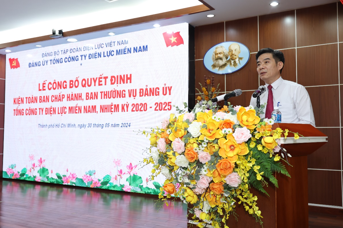 EVNSPC: C&ocirc;ng bố c&aacute;c quyết định kiện to&agrave;n c&ocirc;ng t&aacute;c c&aacute;n bộ- Ảnh 5.