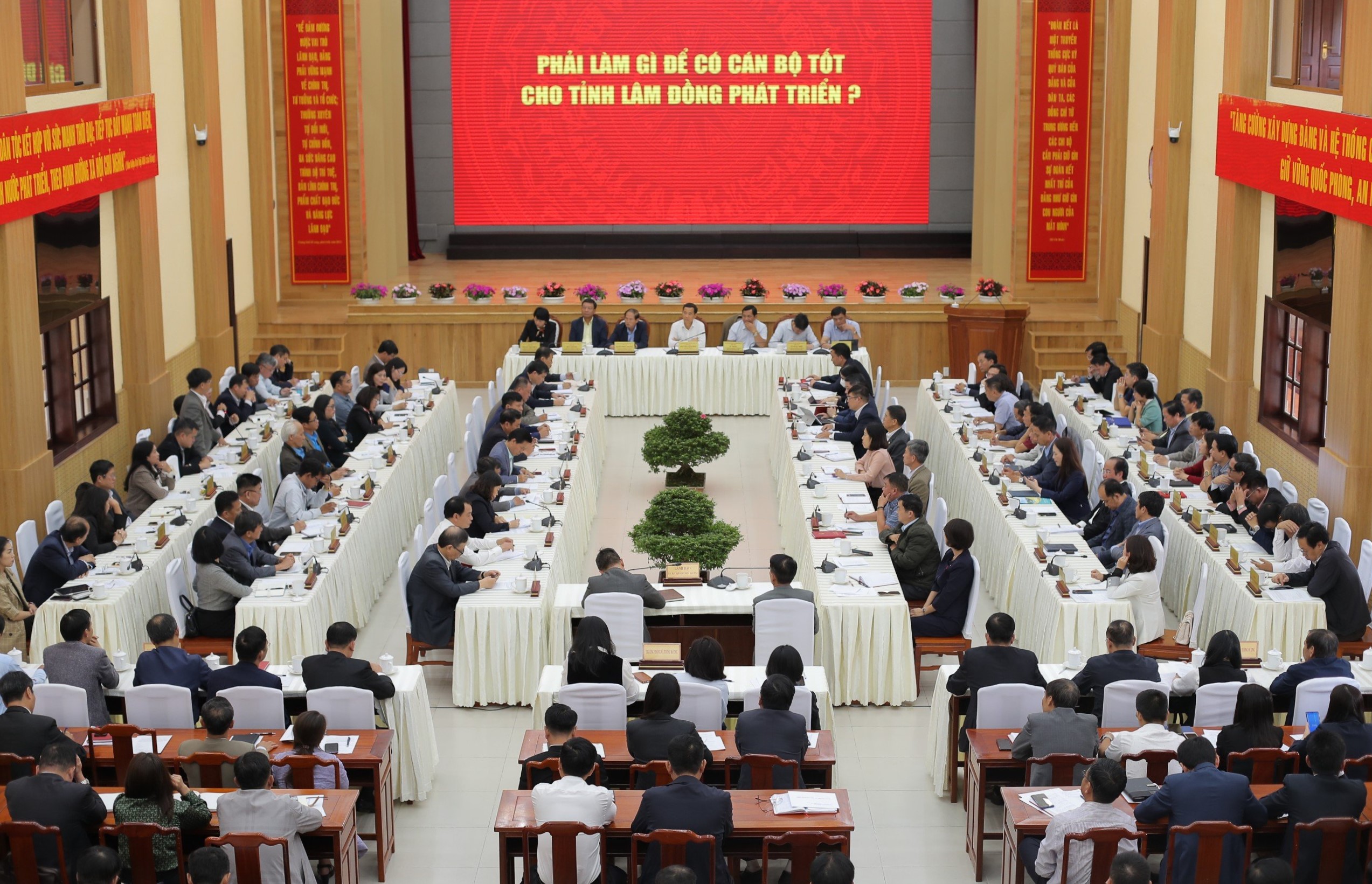 Quyền Bí thư Tỉnh ủy Lâm Đồng Nguyễn Thái Học: "Đánh giá cán bộ không có chuyện huề cả làng"- Ảnh 1.