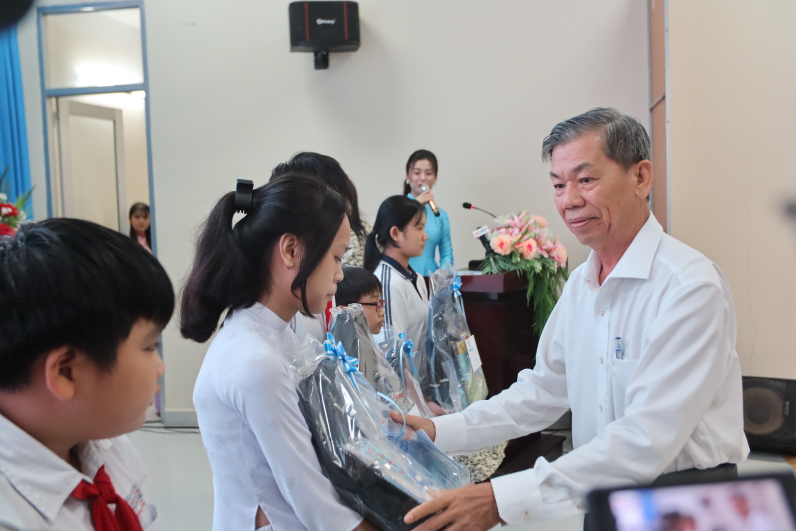 Chương trình “Cùng ngư dân thắp sáng đèn trên biển” đến với Tiền Giang- Ảnh 6.