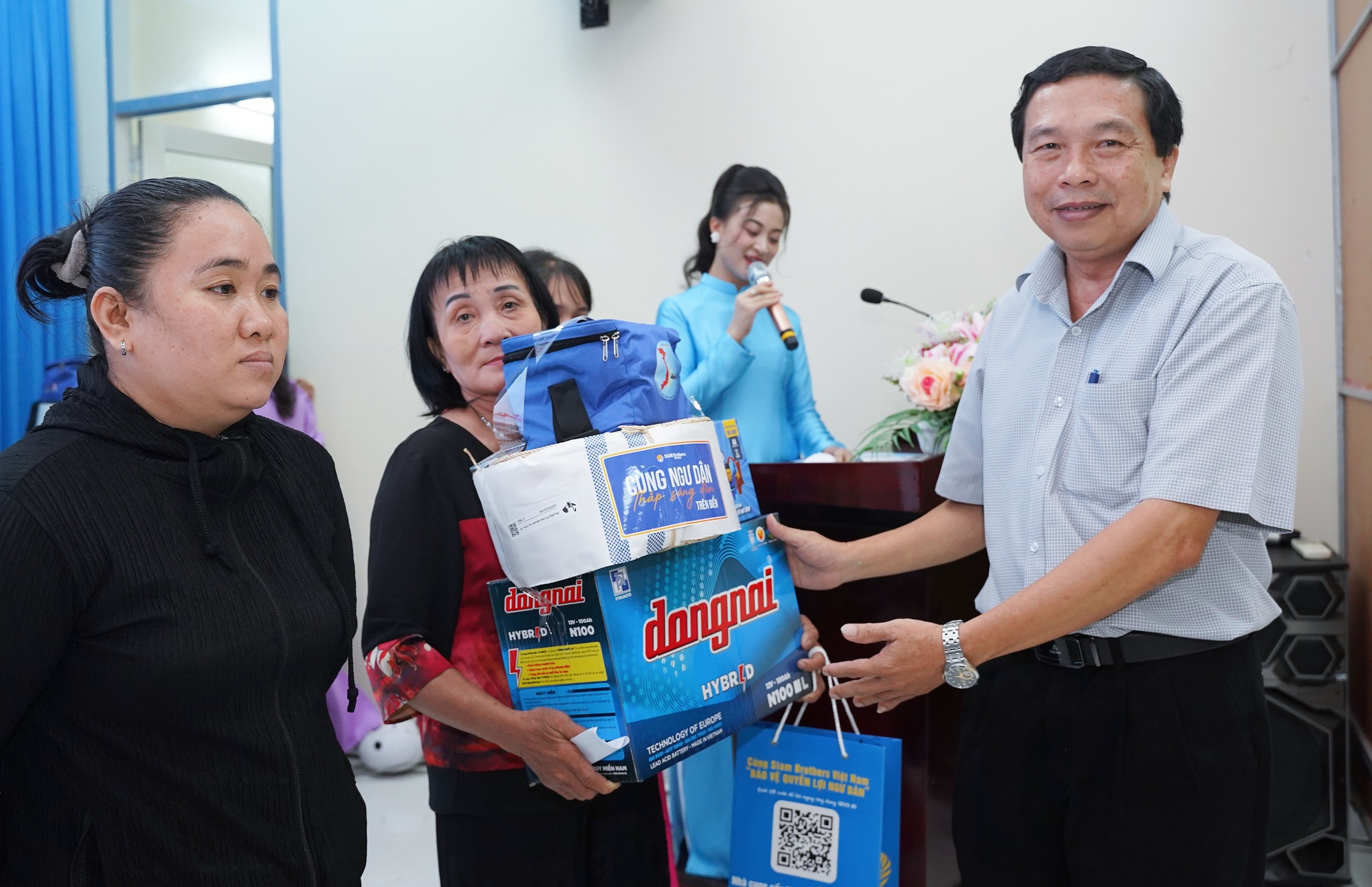 Chương trình “Cùng ngư dân thắp sáng đèn trên biển” đến với Tiền Giang- Ảnh 7.