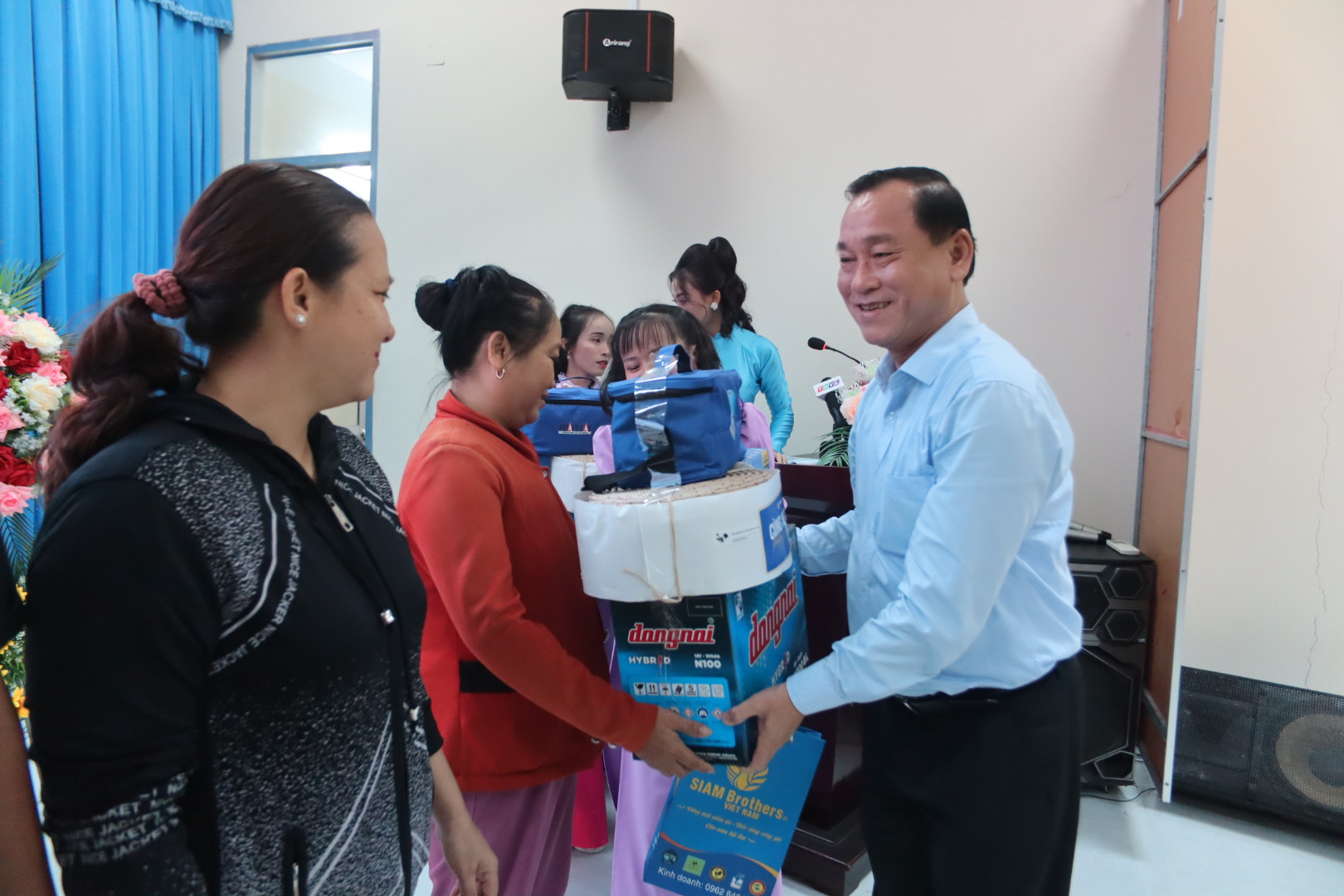 Chương trình “Cùng ngư dân thắp sáng đèn trên biển” đến với Tiền Giang- Ảnh 8.
