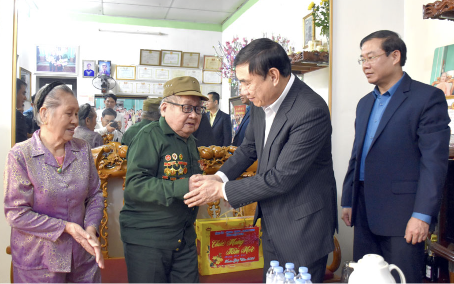Phát huy truyền thống "uống nước nhớ nguồn"