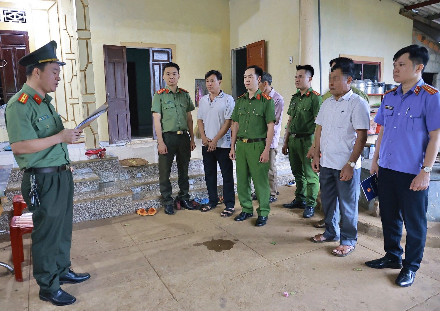 Bắt đối tượng đưa 19 người xuất cảnh tr&aacute;i ph&eacute;p sang Đ&agrave;i Loan bằng đường biển- Ảnh 1.