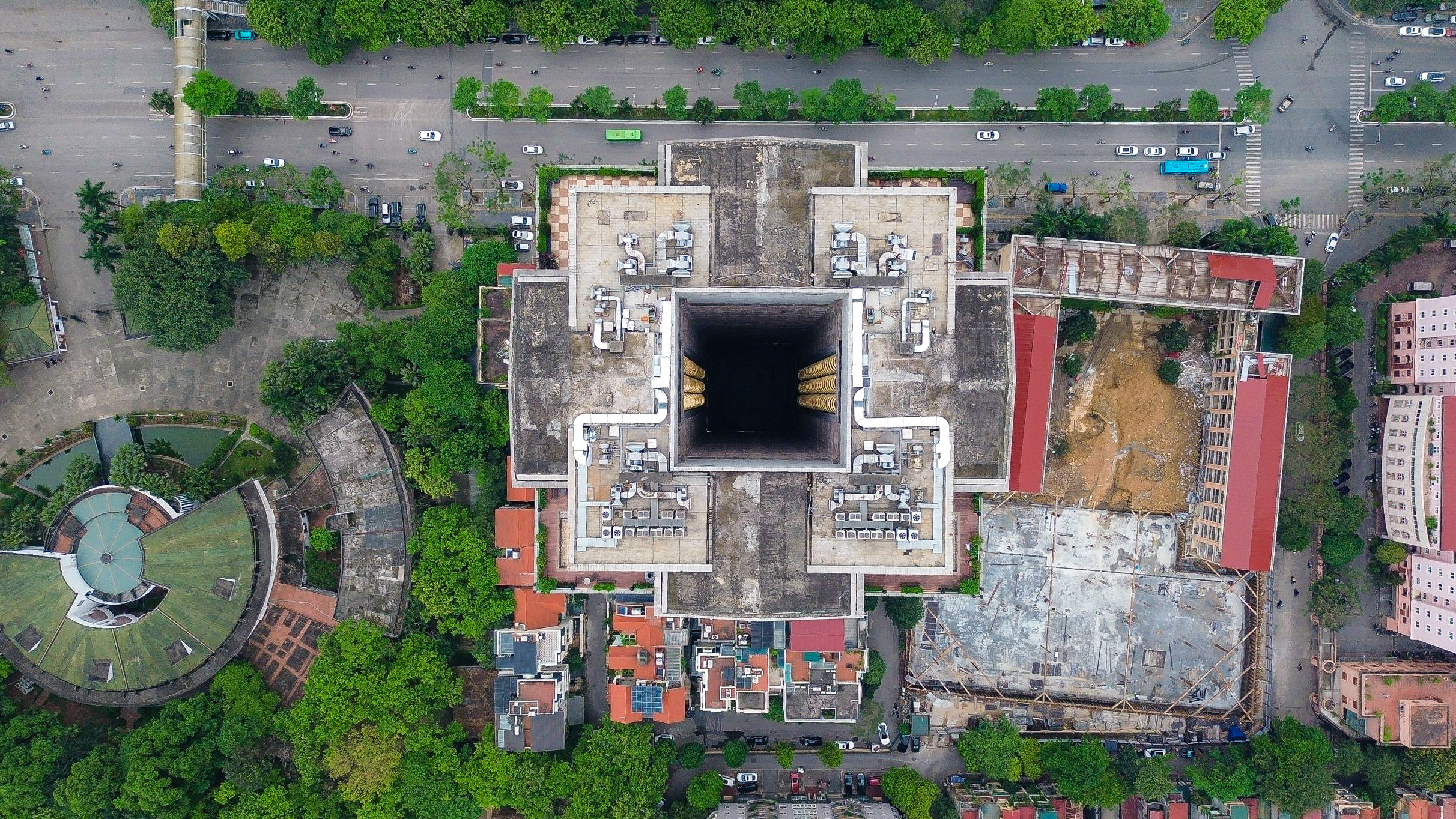 Chung cư siêu sang của Tân Hoàng Minh bất ngờ đổi tên- Ảnh 10.