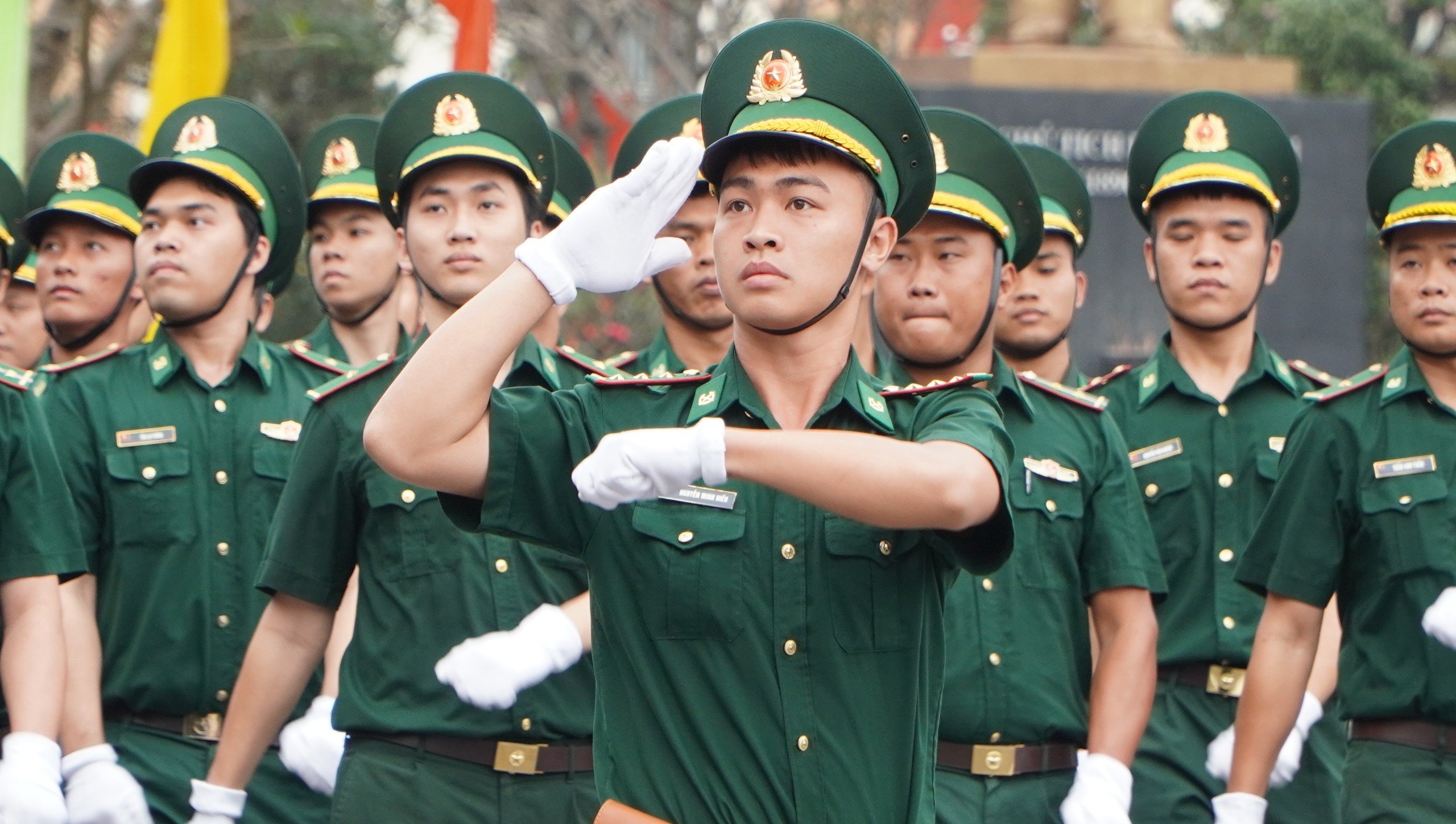 Lý do quân đội, công an không bị cắt phụ cấp thâm niên như công chức- Ảnh 1.