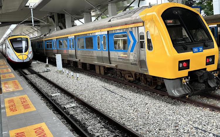 Tàu lửa nên như thế nào?