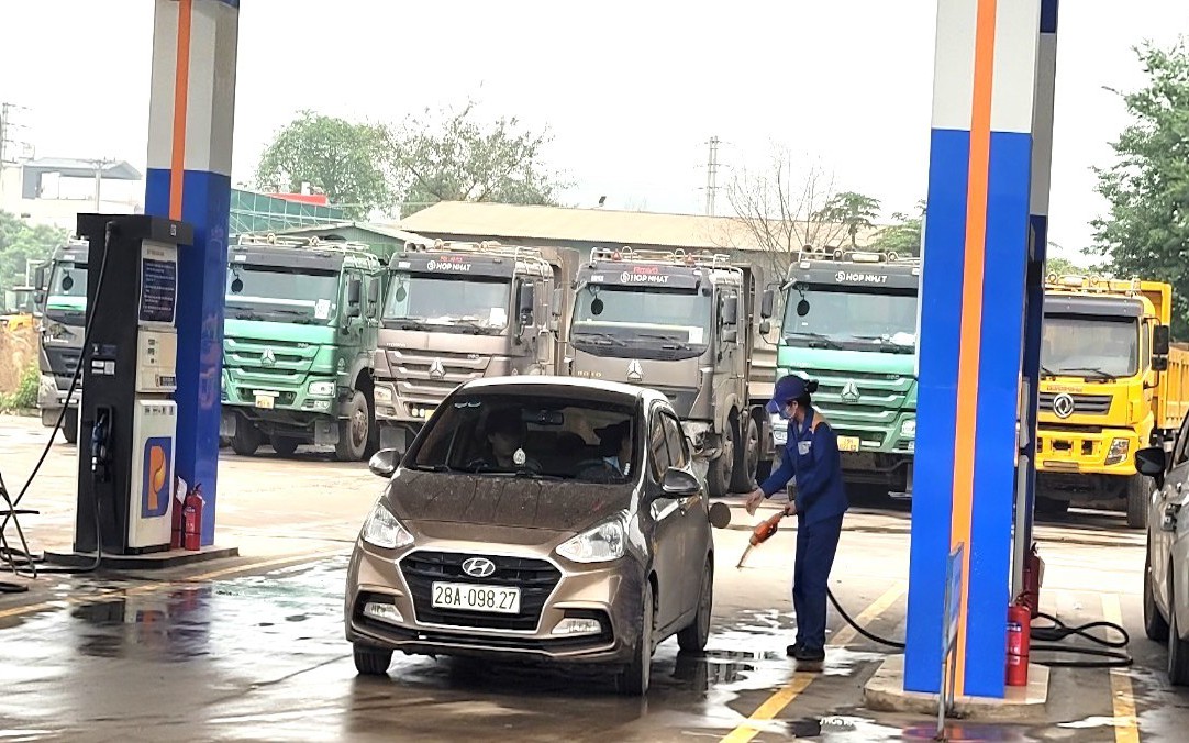 Đề nghị bỏ quỹ bình ổn giá xăng dầu