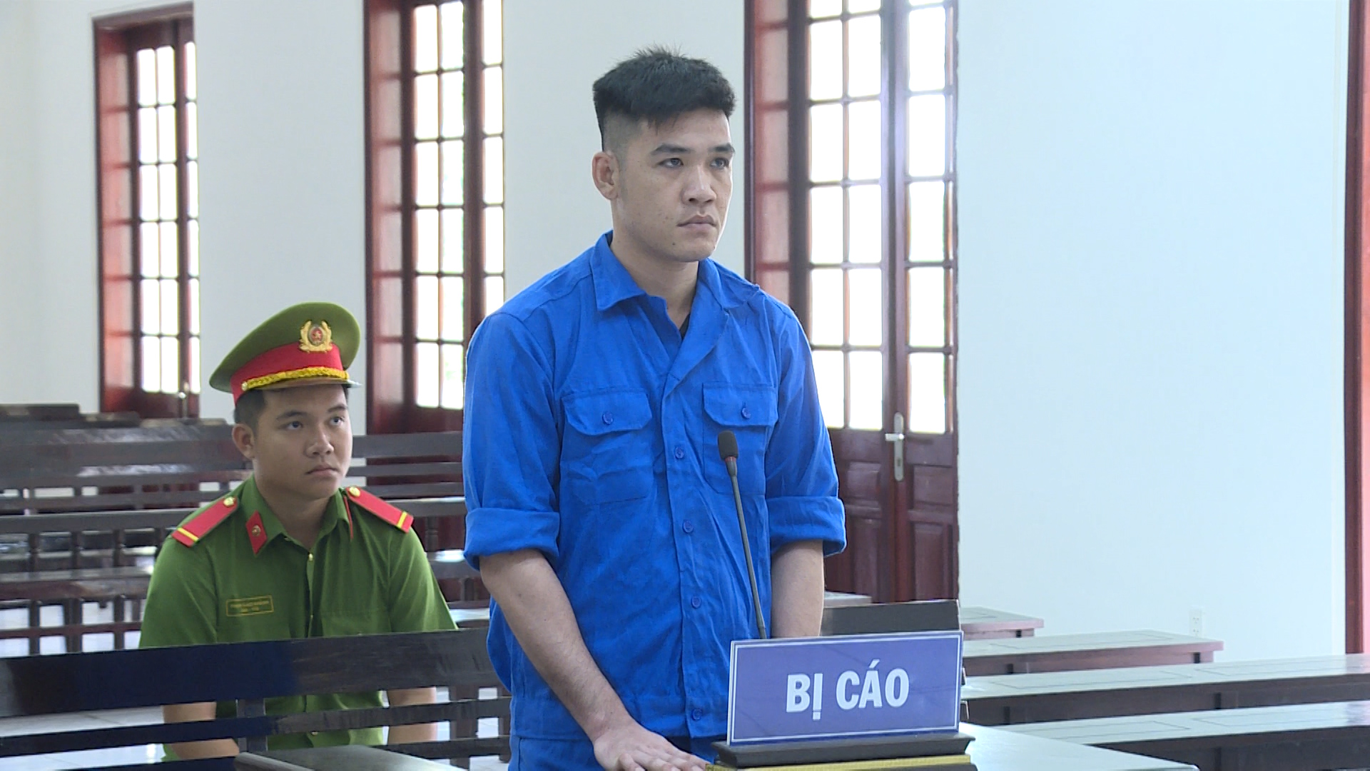 Nam thanh niên nổ súng để "giải cứu" bạn gái bị đòi nợ- Ảnh 1.