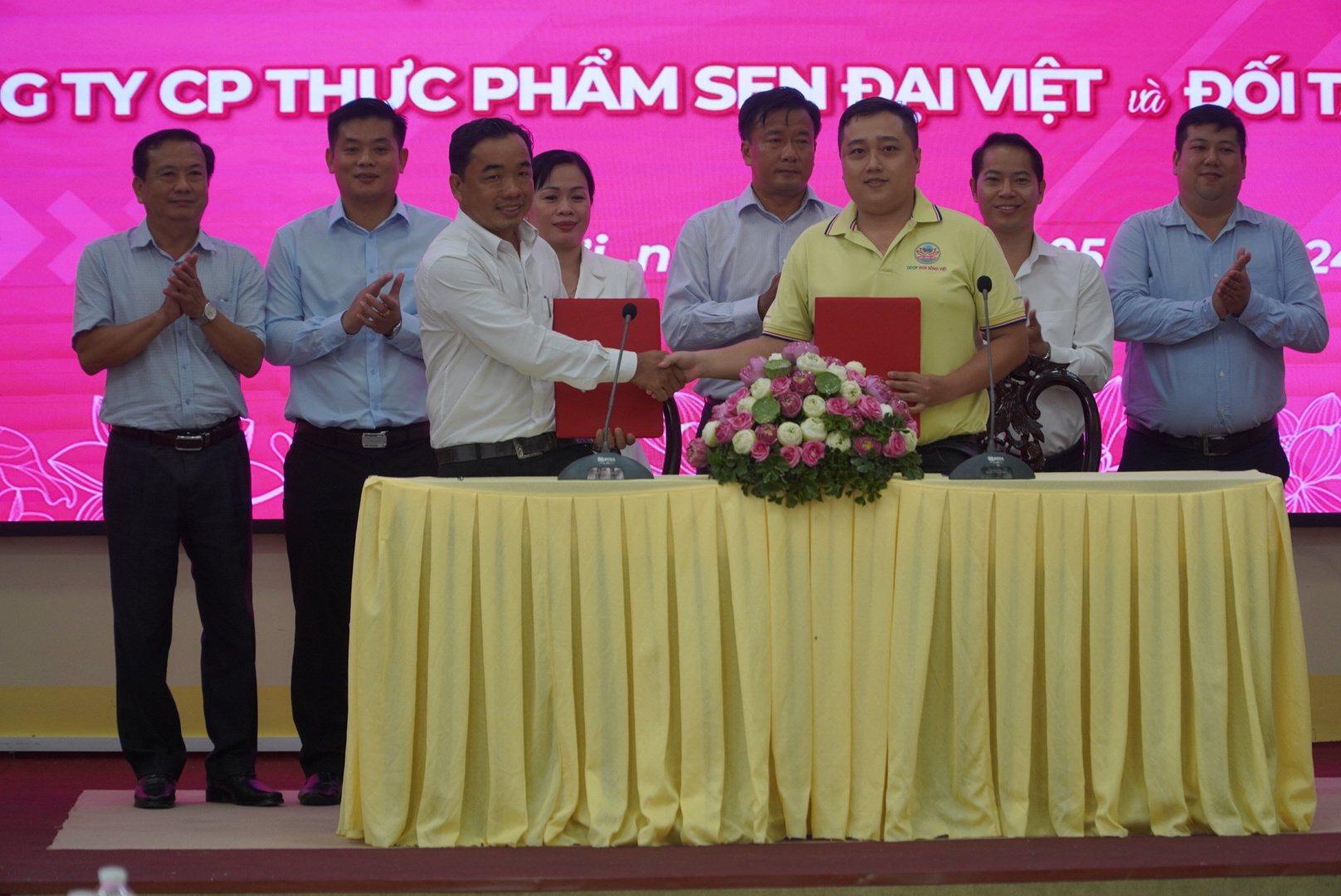 Đồng Th&aacute;p xuất khẩu 15 tấn củ sen đầu ti&ecirc;n sang Nhật Bản- Ảnh 4.