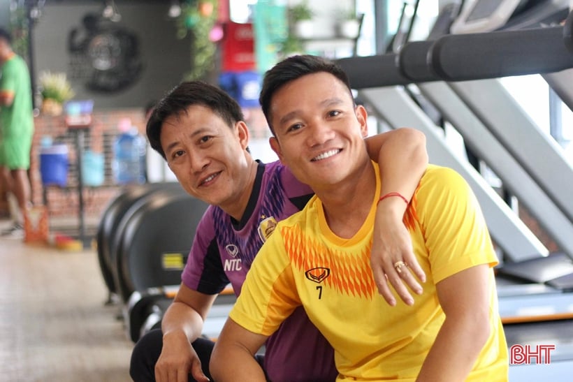 HLV Nguyễn Th&agrave;nh C&ocirc;ng n&oacute;i g&igrave; sau vụ 5 cầu thủ H&agrave; Tĩnh d&iacute;nh ma t&uacute;y?- Ảnh 1.