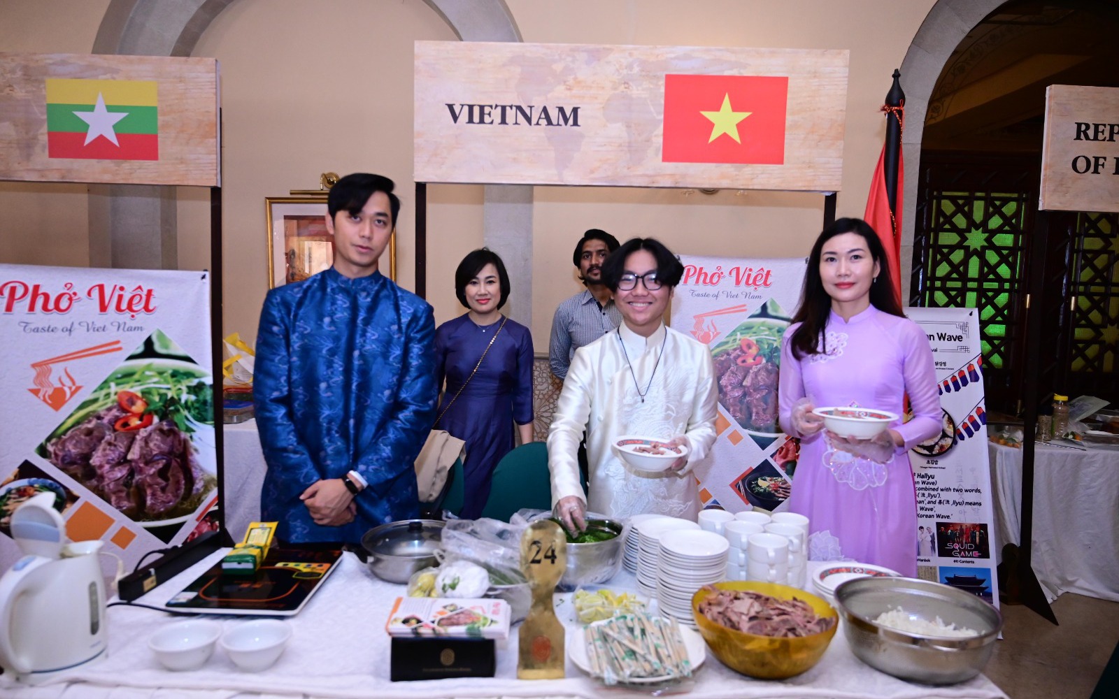 Đưa phở Việt vào khách sạn, nhà hàng tại Pakistan