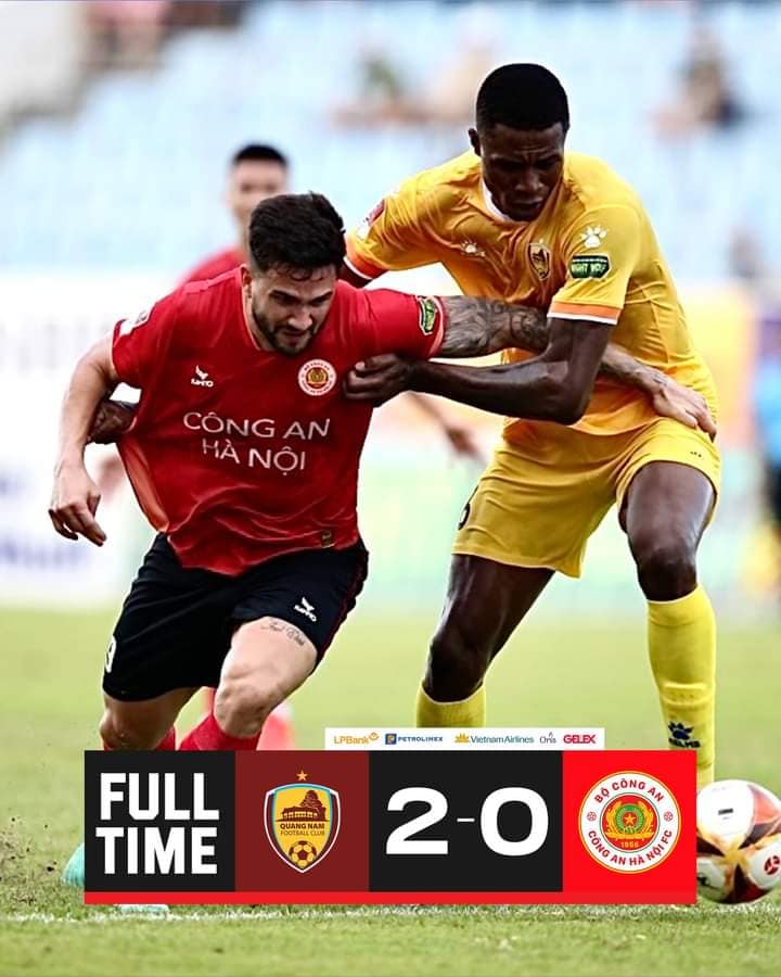 Vòng 17 V-League: Công an Hà Nội bất ngờ bại trận trước Quảng Nam- Ảnh 1.